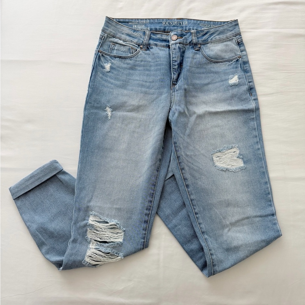 Light Blue Distressed Boyfriend Jeans - Casual Relaxed Fit
